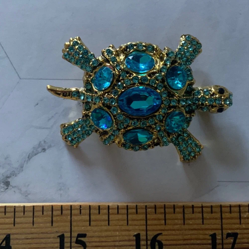 Vintage Style Blue Crystal Rhinestone Turtle Brooch Pin Gold Tone Tortoise 2